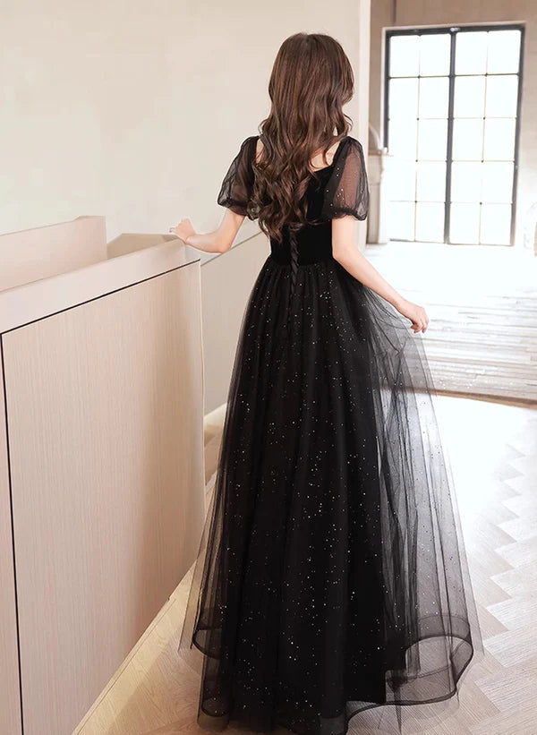 Vestido de fiesta de manga corta de tul y terciopelo negro con corte en A